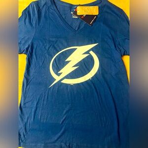NWT Tampa Bay Lightening fanatics NHL, women’s size med,